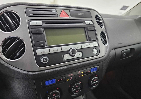 Volkswagen Tiguan cena 25900 przebieg: 226137, rok produkcji 2008 z Brodnica małe 301